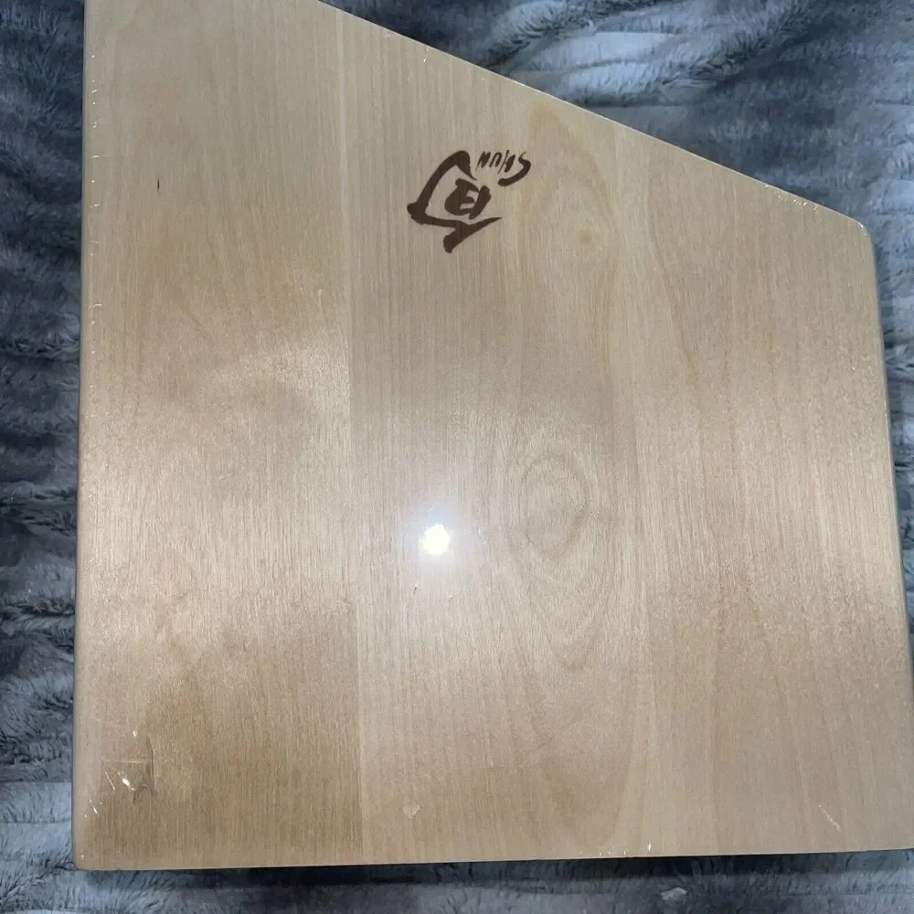Shun 17-Slot Angled Block Birch
